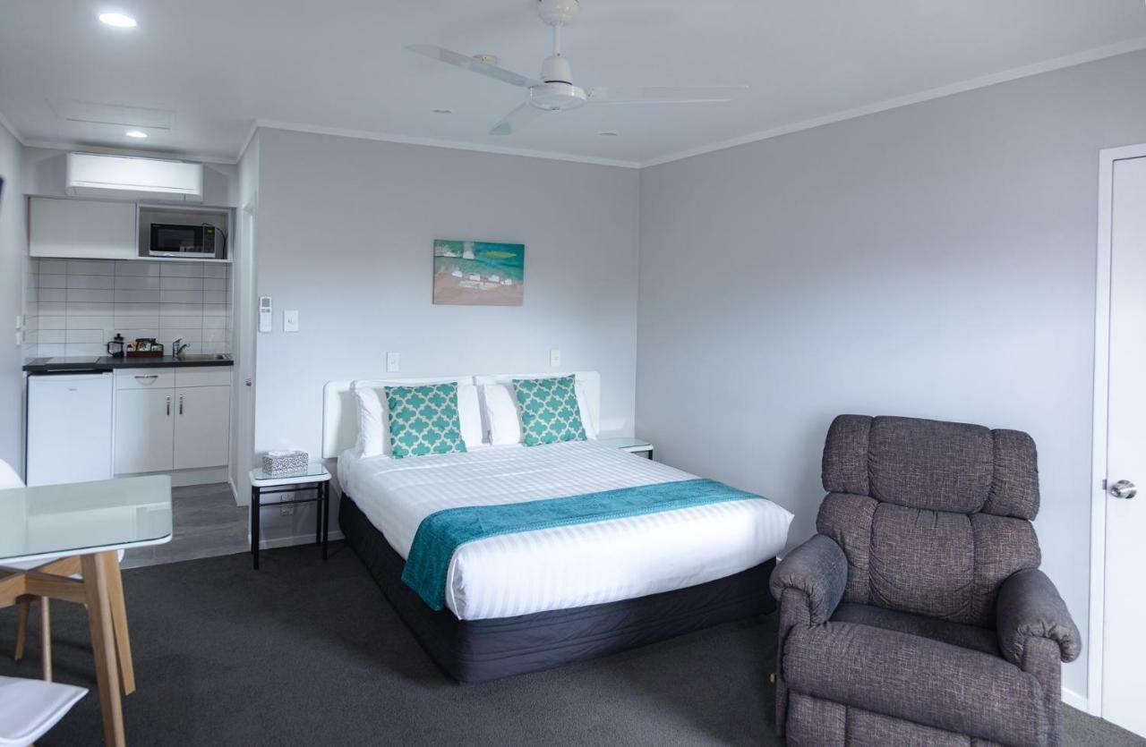 Bks Palm Court Motor Lodge Gisborne Extérieur photo